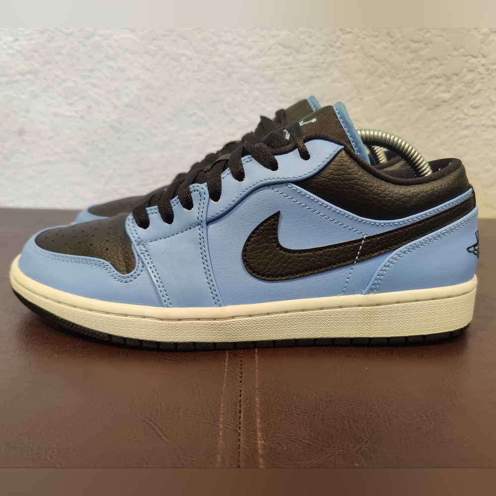 Nike Jordan 1 Low "University Blue"
